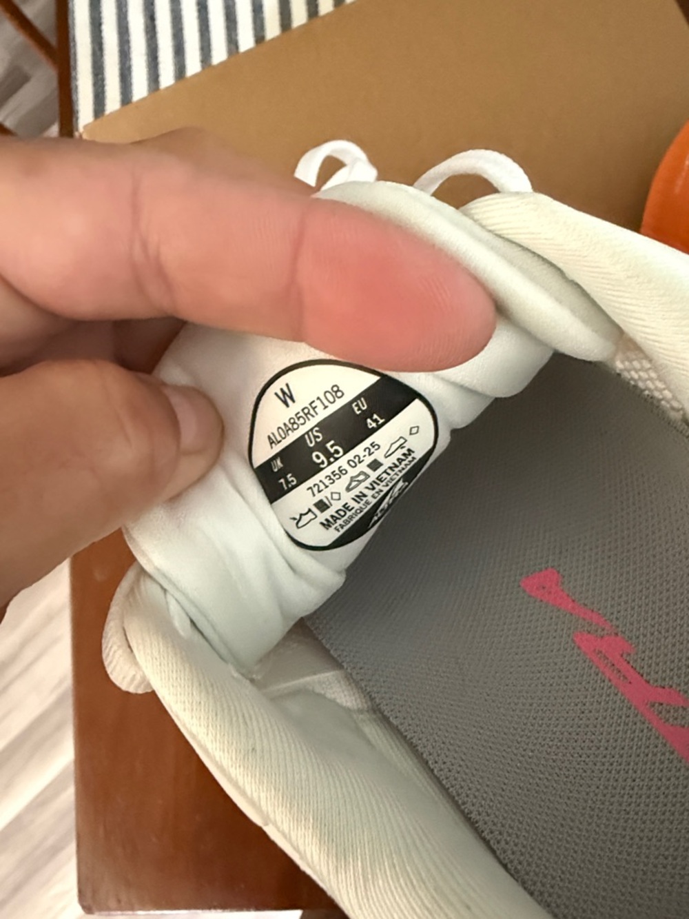 Altra Experience Flow 2 Women's size 9.5 - Picture 4 of 8